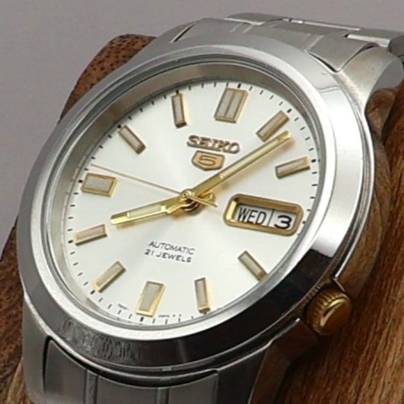 Seiko 5 Automatic -Stainless Steel- White Dial- Gold Hands and Indices -21 Jewel